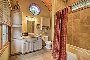 Creekside Berkeley Springs Cabin on 35 Acres!