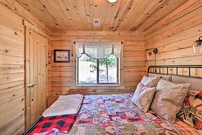 Jefferson Cabin w/ Fire Pit, Near Fishing & Hiking
