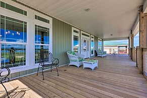 Bayfront Dauphin Island Home w/ Beach Access!