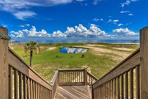 Bayfront Dauphin Island Home w/ Beach Access!