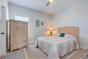 Bayfront Dauphin Island Home w/ Beach Access!