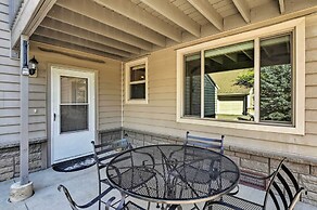 Grand Lake Condo w/ Balcony - 1 Block to Water!