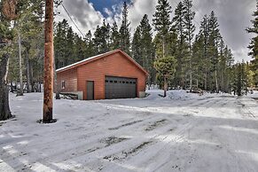 24-0107 16-acre Fairplay Cabin w/ Mountain Views!