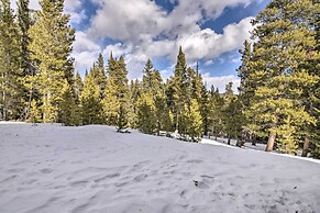 24-0107 16-acre Fairplay Cabin w/ Mountain Views!