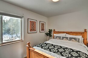 24-0107 16-acre Fairplay Cabin w/ Mountain Views!