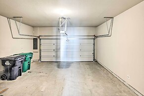 Brand-new Townhome Near Unt/twu & The Square!