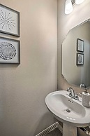 Brand-new Townhome Near Unt/twu & The Square!