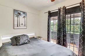 'hidden Paradise' on 5 Acres w/ Hot Tub & Deck!