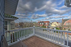 Beautifully Renovated Beach House w/ Fenced Patio!