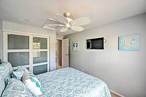 Modern Retreat With Pool Near Vanderbilt Beach!