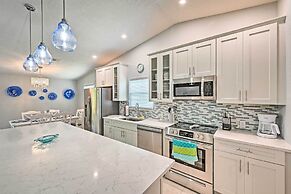 Modern Retreat With Pool Near Vanderbilt Beach!