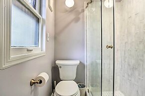 Welcoming Columbus Retreat: 5 Mi to Downtown!