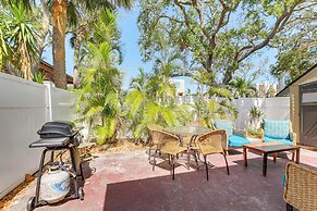 Indian Rocks Beach Duplex, Close to Beaches!