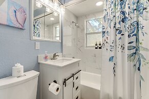 Indian Rocks Beach Duplex, Close to Beaches!