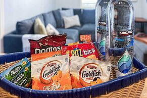 Dog-friendly Beach Apt w/ Yard: Near Pier & Parks