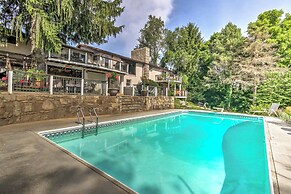 Harpers Ferry Apartment w/ Private Pool & Hot Tub!