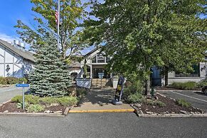 Deck, Fire Pit & Pool Access at Poconos Retreat!