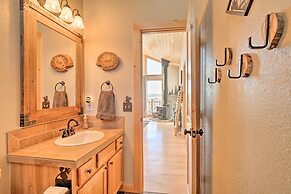 Family-friendly Jefferson Cabin w/ Fire Pit!