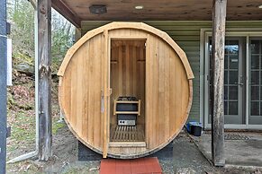 Large Yard + Games: Edgewater Escape in Paupack!