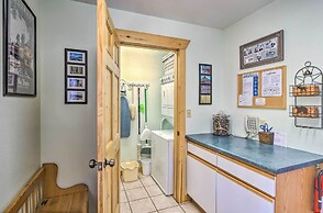 Peaceful Leadville Retreat w/ Covered Deck!