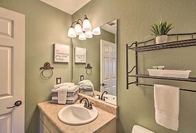 Charming Condo w/ Balcony, Near Branson Strip