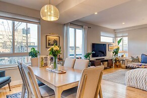 Walk to Empower Field: Townhome w/ Hot Tub!