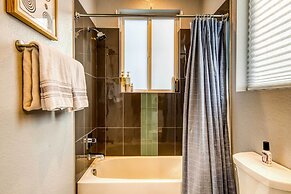 Walk to Empower Field: Townhome w/ Hot Tub!