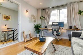 Walk to Empower Field: Townhome w/ Hot Tub!