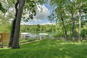 Lakefront Home w/ Fishing Dock & Fire Table!