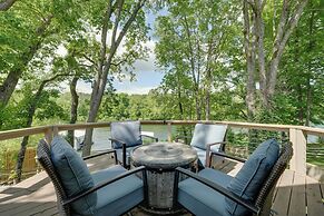 Lakefront Home w/ Fishing Dock & Fire Table!