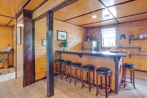 Lakefront Gem: Hot Tub & Game Room in Hancock