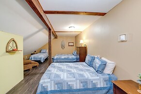 Lakefront Gem: Hot Tub & Game Room in Hancock