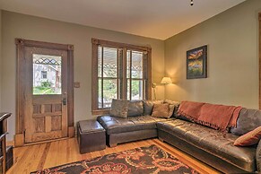 Historic Manitou Springs Victorian: Walk Downtown!