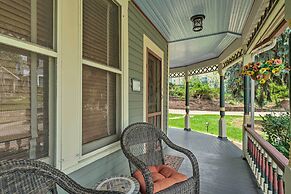 Historic Manitou Springs Victorian: Walk Downtown!