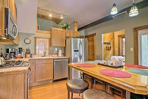 Historic Manitou Springs Victorian: Walk Downtown!