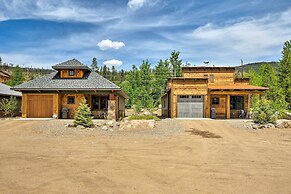 Dog-friendly Cabin in the Heart of Grand Lake!