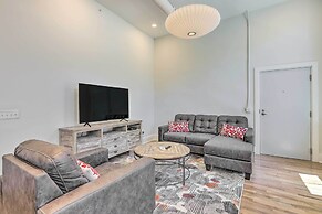 Contemporary Cincinnati Condo - Pets Allowed!