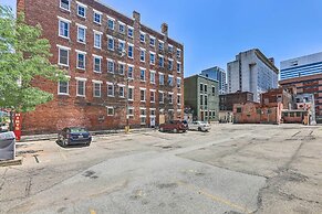 Contemporary Cincinnati Condo - Pets Allowed!