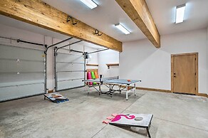Luxury Ski-in/out Getaway w/ Hot Tub & Views!