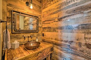 Luxury Ski-in/out Getaway w/ Hot Tub & Views!