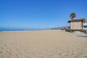 Victorian Carpinteria Apartment < 1 Mi to Beach!