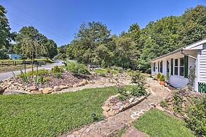 Charming Cottage < 10 Mi to Wineries & Skiing!