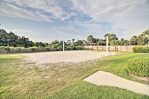 Oceanfront St Helena Island Condo w/ Beach Access!