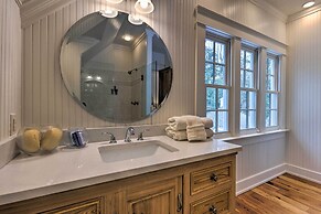 Luxe Fairhope Home w/ Covered Patio: Walk to Bay