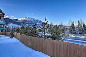 Walk to Main Street: Frisco Townhome w/ Decks