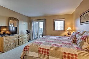 Walk to Main Street: Frisco Townhome w/ Decks