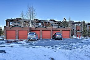 Walk to Main Street: Frisco Townhome w/ Decks