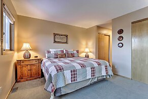 Walk to Main Street: Frisco Townhome w/ Decks