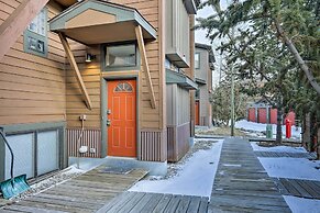 Walk to Main Street: Frisco Townhome w/ Decks