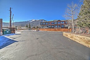 Walk to Main Street: Frisco Townhome w/ Decks